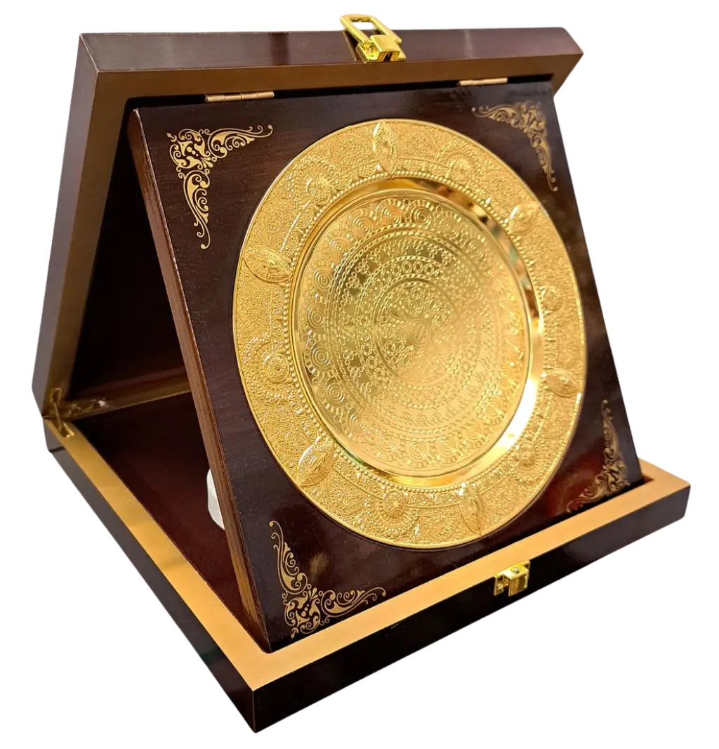 Fancy Wood Shield Gold Plate